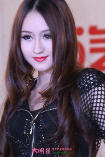 帕尔维娜吃理性瓜的视频,揭秘网络热议背后的真相