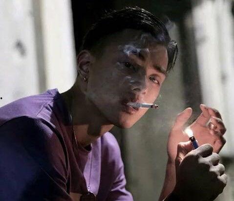 抖音爆火吃瓜事件视频,揭秘网络热点的背后真相