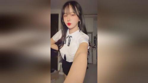 美女跳舞吃瓜直播视频,美女直播跳舞吃瓜，网友直呼过瘾