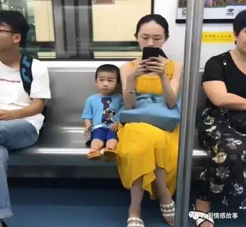 偷拍儿子吃瓜视频在线观看,揭秘儿子吃瓜视频背后的温馨故事